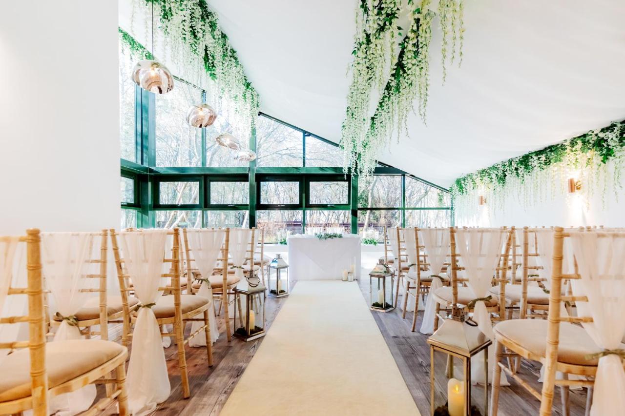 Chevin Country Park Hotel & Spa Otley  Bagian luar foto