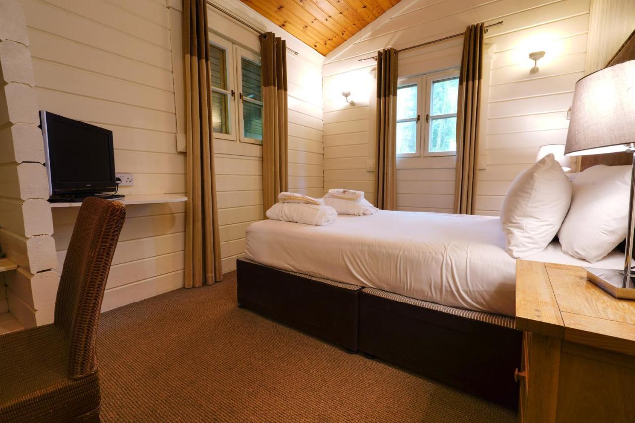 Chevin Country Park Hotel & Spa Otley  Bagian luar foto